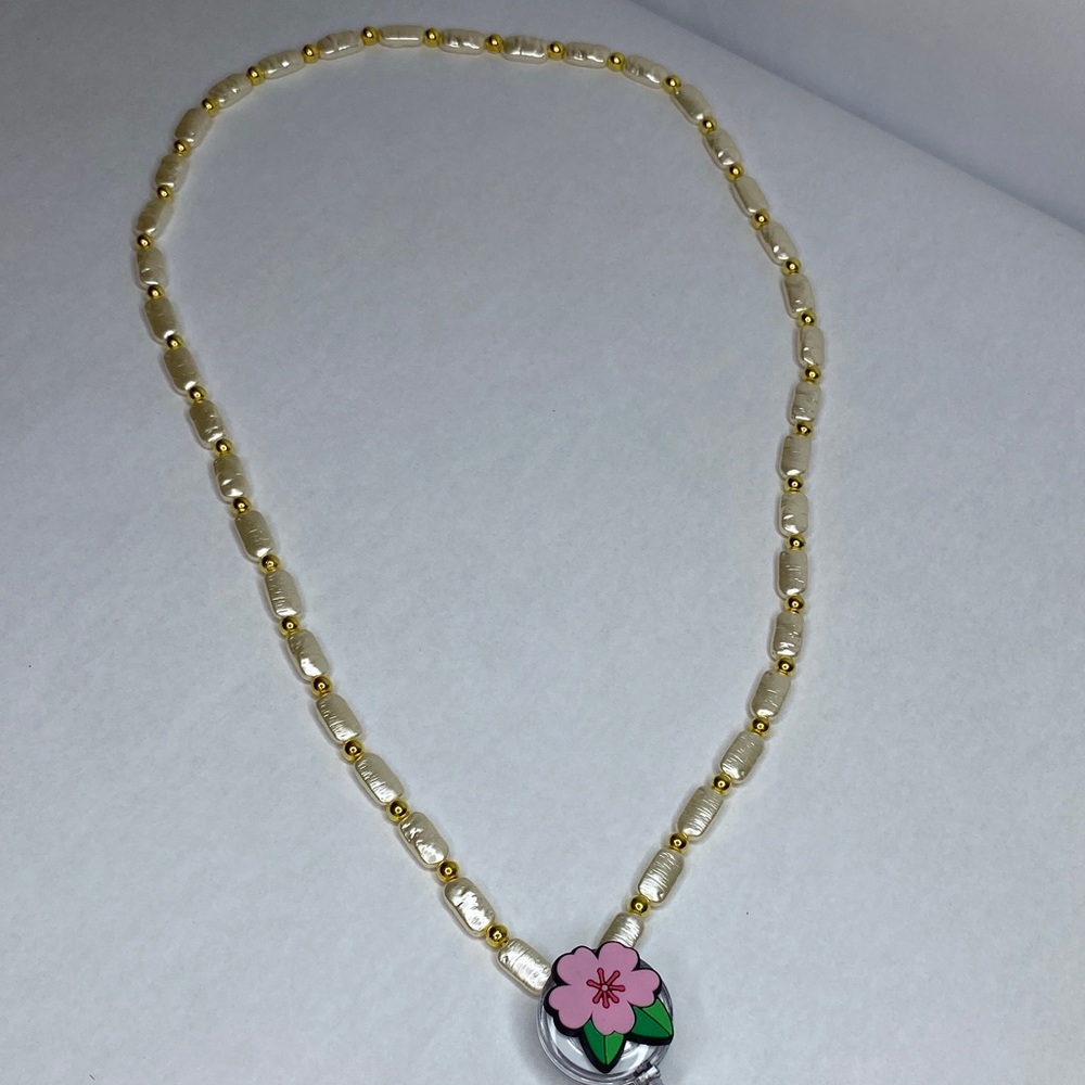 Badge Holder Pearl and Gold beaded Necklace with Floral Pendant - Picture 2 of 5